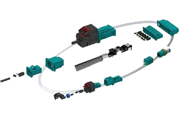 傳感器線束通常由多根電線和連接器組成，這些電線根據(jù)傳感器的類型和功能而有所不同。例如，壓力傳感器線束通常包括壓力傳感器、信號(hào)轉(zhuǎn)換器和信號(hào)連接器等。在傳感器線束中，信號(hào)轉(zhuǎn)換器將傳感器的信號(hào)轉(zhuǎn)換為適當(dāng)?shù)碾娦盘?hào)，以便傳輸?shù)狡渌娮釉O(shè)備中。